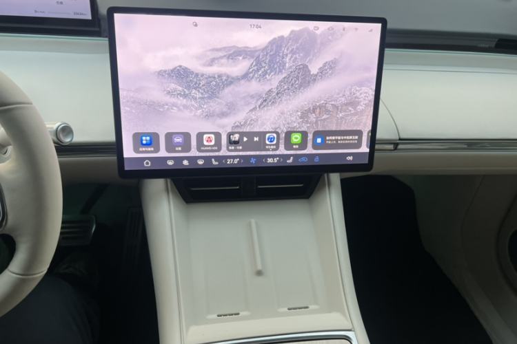 Used Hima Luxeed R7 2025 Range-Extended Version 251 km Max Gear Lever