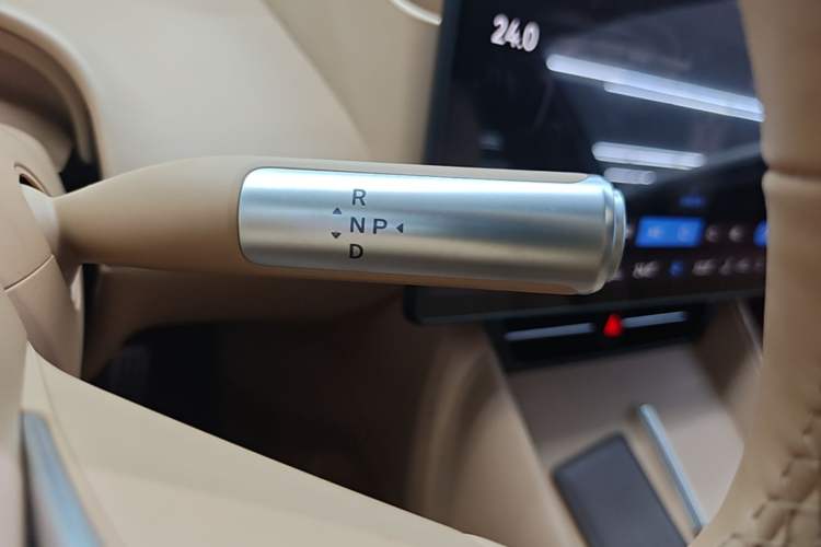 Used Hima Luxeed R7 2025 Extended-Range 331km Ultra Gear Lever