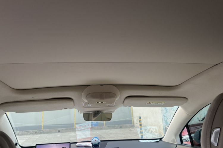 Used Hima Luxeed R7 2025 Range-Extended Version 251 km Max Headliner