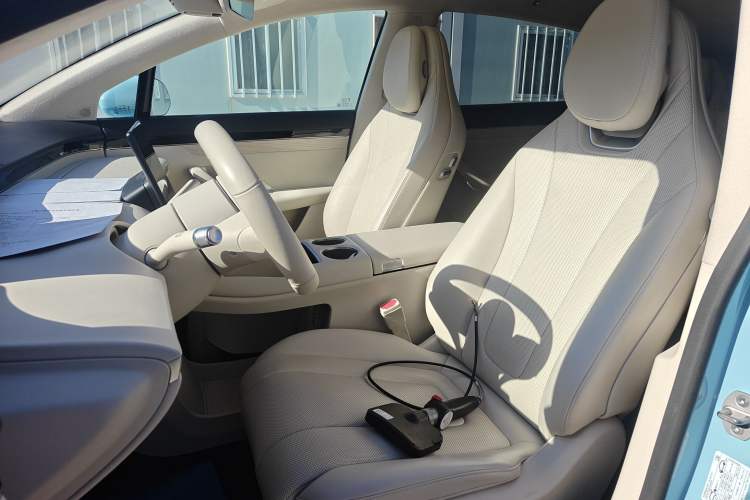 Used Hima Luxeed R7 2025 Range-Extended Version 251 km Max Left Front Seat