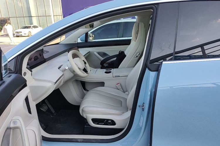 Used Hima Luxeed R7 2025 Range-Extended Version 251 km Max Left Front Seat
