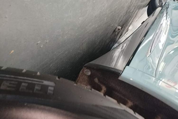 Used Hima Luxeed R7 2025 Range-Extended Version 251 km Max Left Side Sill