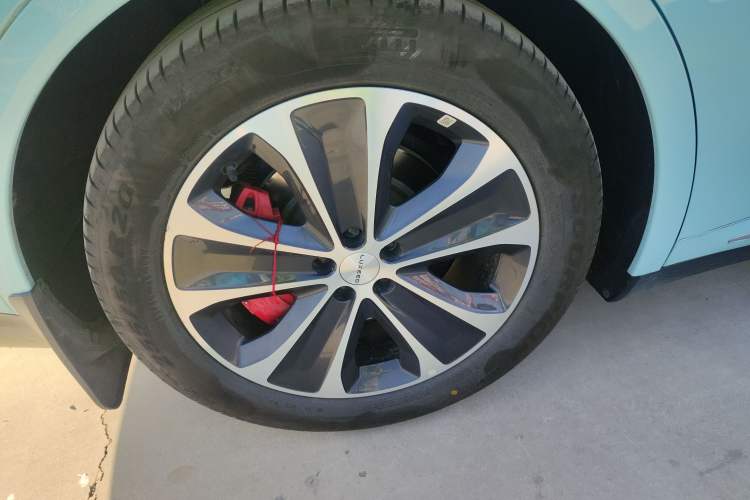 Used Hima Luxeed R7 2025 Range-Extended Version 251 km Max Right Rear Wheel Hub