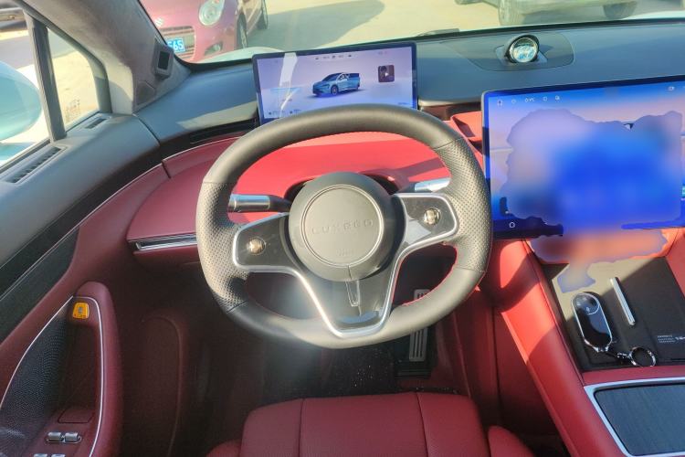 Used Hima Luxeed R7 2025 Range-Extended Version 251 km Max Steering Wheel