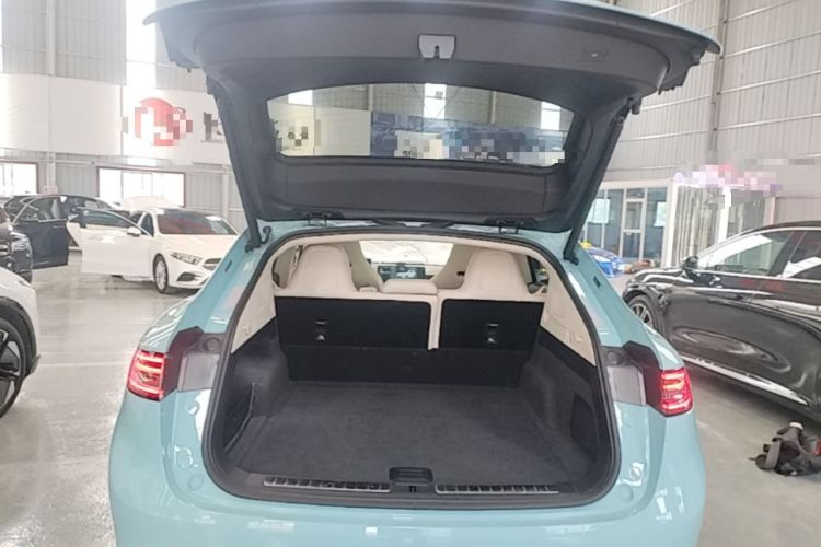 Used Hima Luxeed R7 2025 Range-Extended Version 251 km Max Trunk