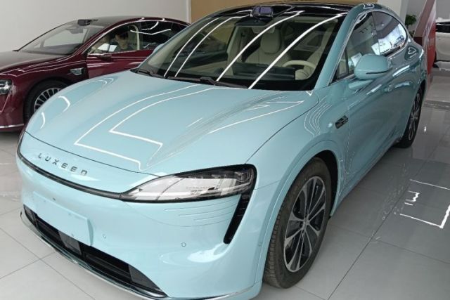 Used Hima Luxeed R7 2025 Range-Extended Version 251 km Max