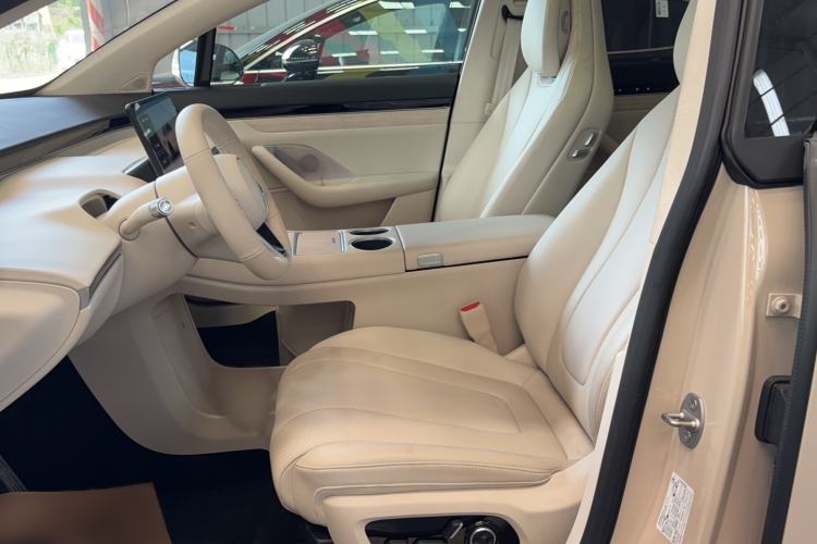 Used Hima Luxeed R7 2025 Range-Extended Version 251 km Max Interior 6
