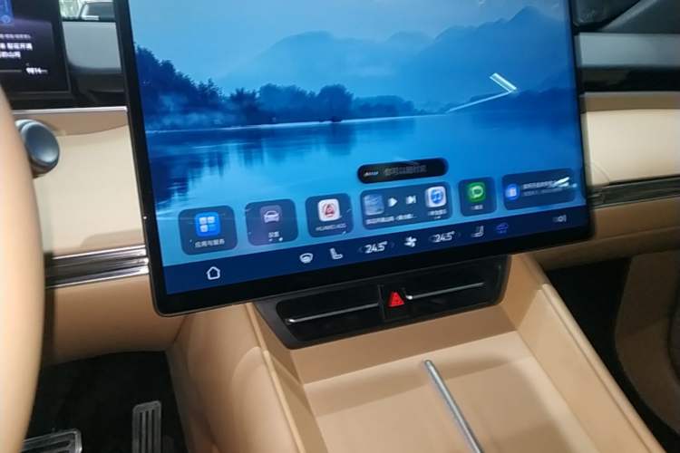 Used Hima Luxeed R7 2025 Extended-Range 331km Ultra Audio And AC Panel