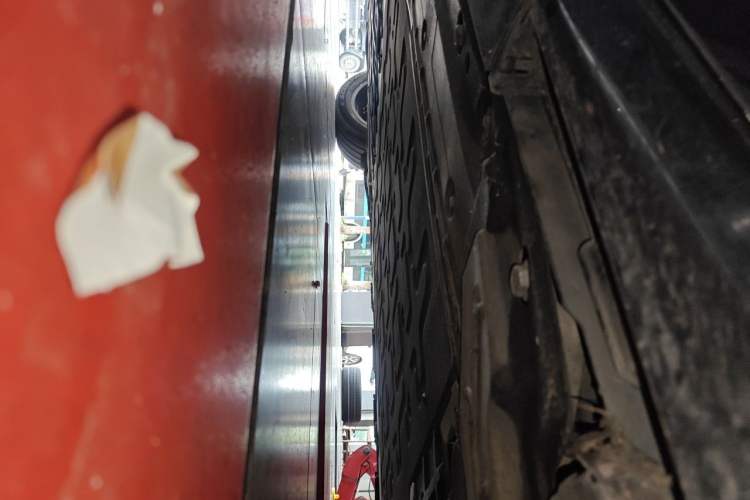 Used Hima Luxeed R7 2025 Range-Extended Version 251 km Max Chassis Front Right