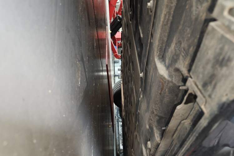 Used Hima Luxeed R7 2025 Range-Extended Version 251 km Max Chassis Rear Right