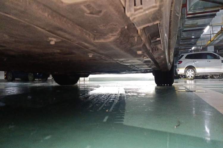 Used Hima Luxeed R7 2025 Range-Extended Version 251 km Max Chassis Rear Right