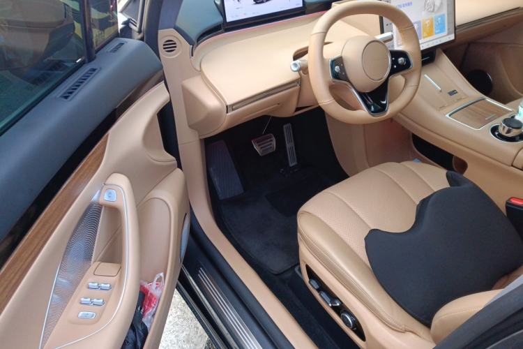 Used Hima Luxeed R7 2025 Extended-Range 331km Ultra Driver Seat