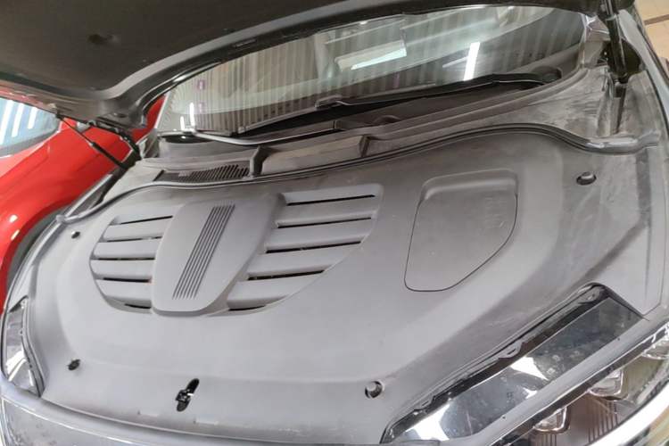 Used Hima Luxeed R7 2025 Range-Extended Version 251 km Max Engine Bay