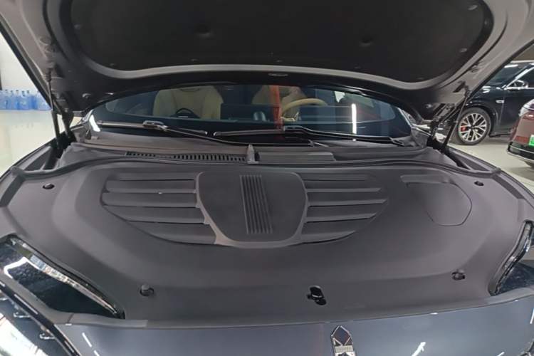 Used Hima Luxeed R7 2025 Extended-Range 331km Ultra Engine Bay