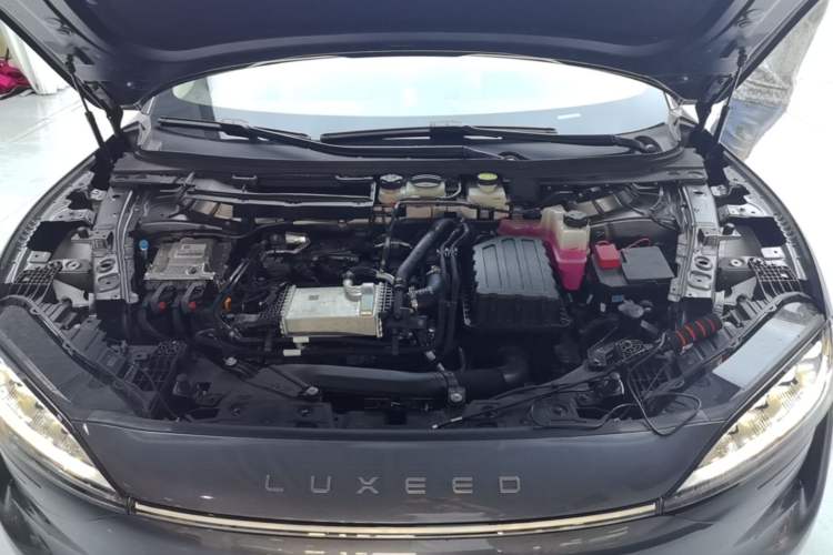 Used Hima Luxeed R7 2025 Range-Extended Version 251 km Max Engine Bay