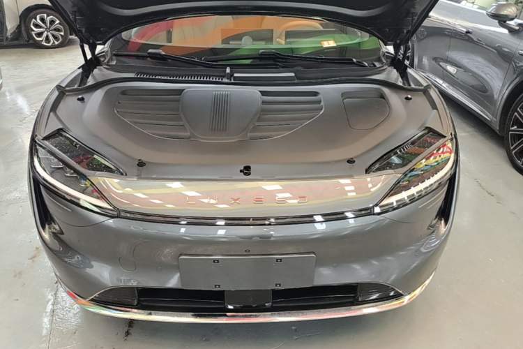Used Hima Luxeed R7 2025 Extended-Range 331km Ultra Engine Bay