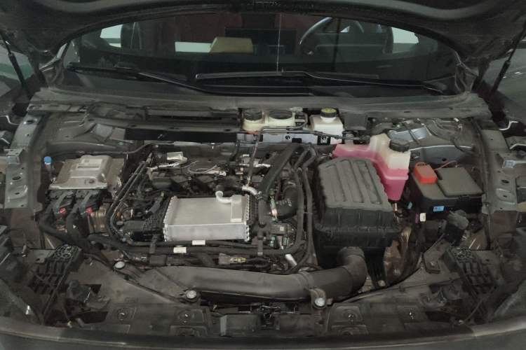 Used Hima Luxeed R7 2025 Range-Extended Version 251 km Max Engine Bay