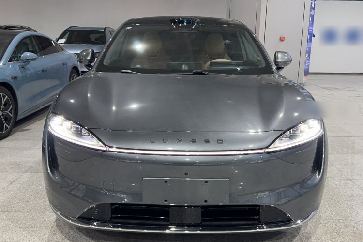 Used Hima Luxeed R7 2025 Extended-Range 331km Ultra Exterior 1