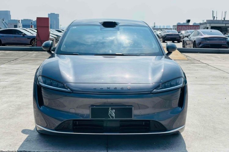 Used Hima Luxeed R7 2025 Range-Extended Version 251 km Max Exterior 1