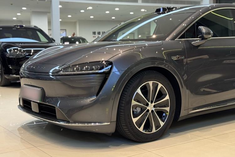 Used Hima Luxeed R7 2025 Range-Extended Version 251 km Max Exterior 10