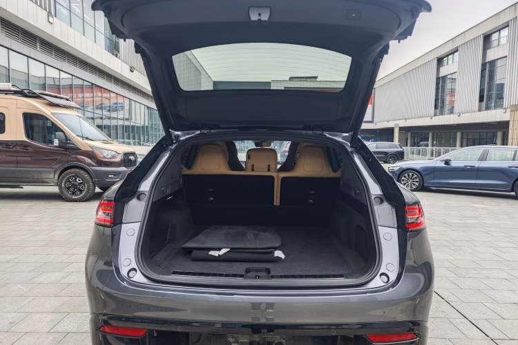 Used Hima Luxeed R7 2025 Range-Extended Version 251 km Max Exterior 12