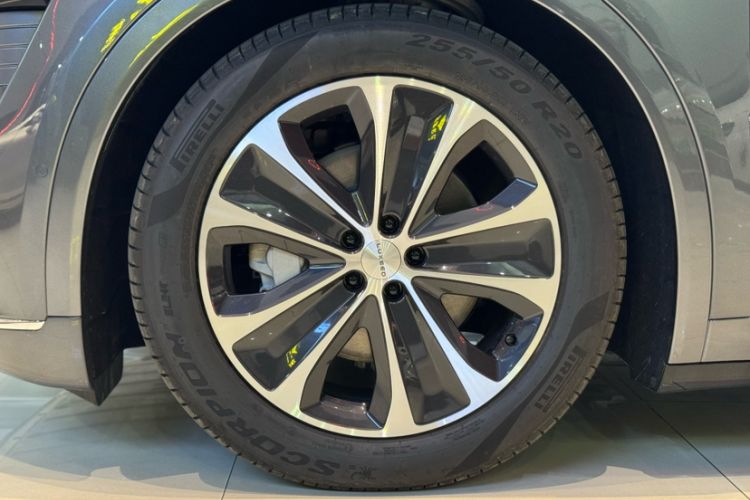 Used Hima Luxeed R7 2025 Range-Extended Version 251 km Max Exterior 2