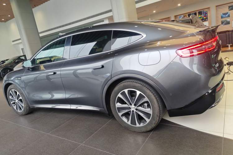 Used Hima Luxeed R7 2025 Range-Extended Version 251 km Max Exterior 3