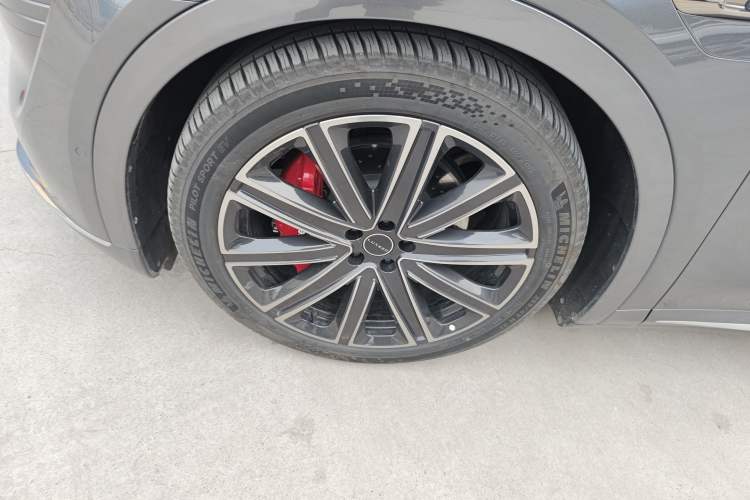 Used Hima Luxeed R7 2025 Extended-Range 331km Ultra Exterior 4
