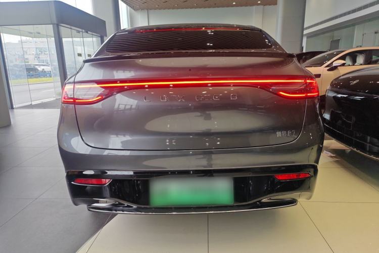 Used Hima Luxeed R7 2025 Range-Extended Version 251 km Max Exterior 4