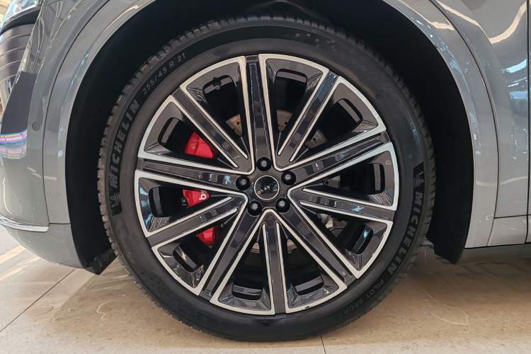 Used Hima Luxeed R7 2025 Extended-Range 331km Ultra Exterior 7
