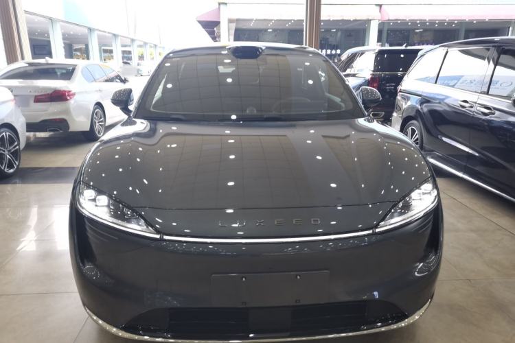 Used Hima Luxeed R7 2025 Range-Extended Version 251 km Max Front