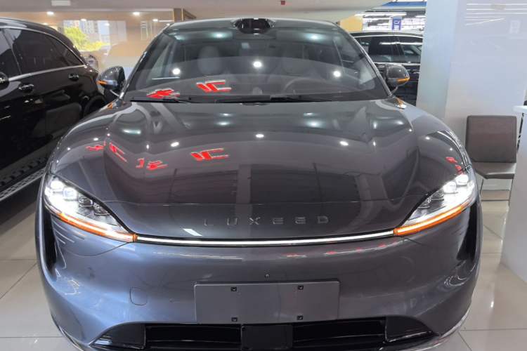 Used Hima Luxeed R7 2025 Range-Extended Version 251 km Max Front