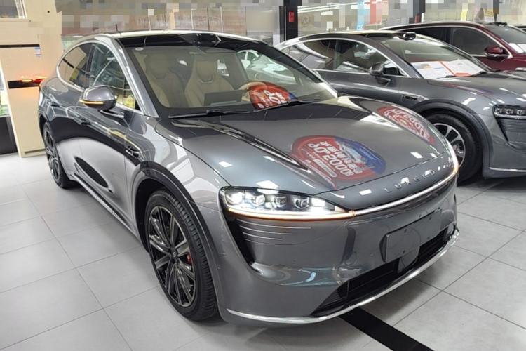 Used Hima Luxeed R7 2025 Extended-Range 331km Ultra Front Right 45 Deg