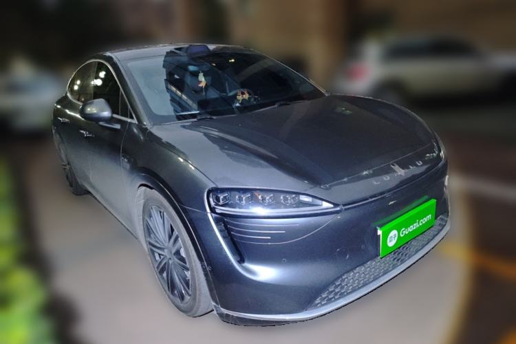 Used Hima Luxeed R7 2025 Range-Extended Version 251 km Max Front Right 45 Deg