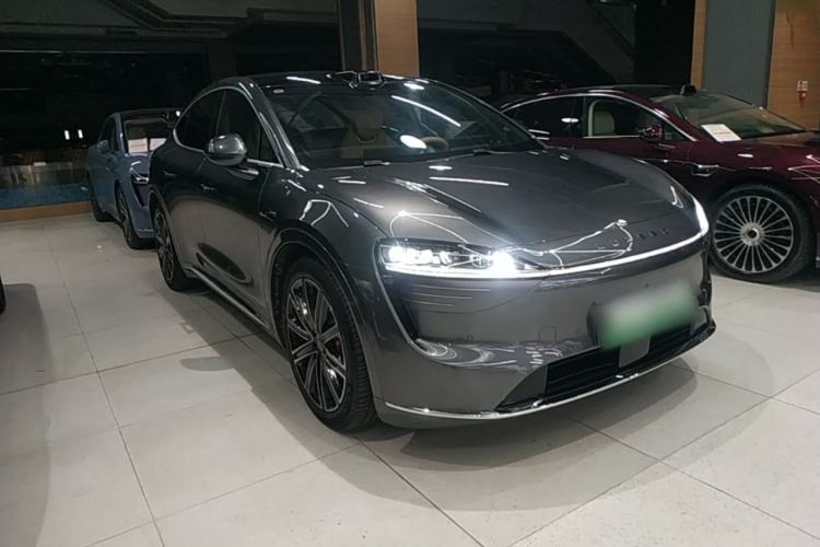 Used Hima Luxeed R7 2025 Extended-Range 331km Ultra Front Right 45 Deg