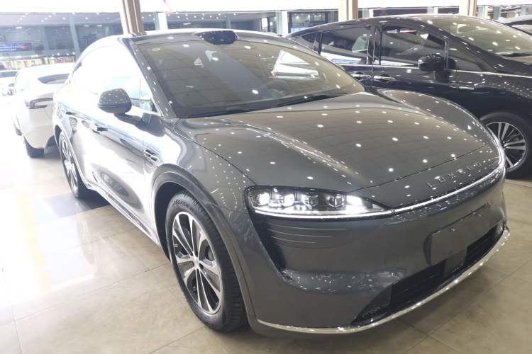 Used Hima Luxeed R7 2025 Range-Extended Version 251 km Max Front Right 45 Deg