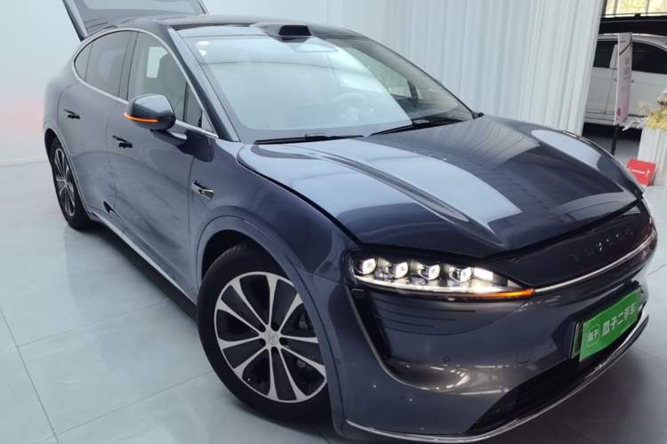 Used Hima Luxeed R7 2025 Range-Extended Version 251 km Max Front Right 45 Deg