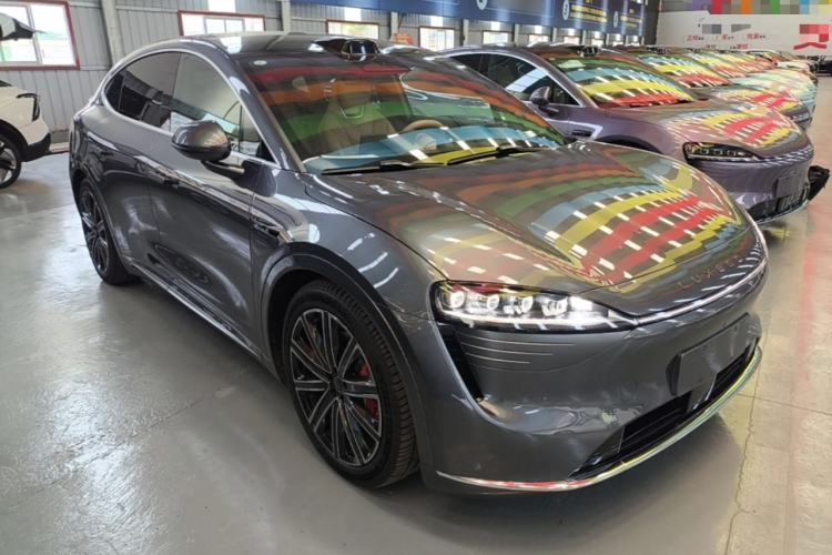 Used Hima Luxeed R7 2025 Extended-Range 331km Ultra Front Right 45 Deg
