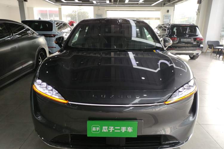 Used Hima Luxeed R7 2025 Range-Extended Version 251 km Max Front