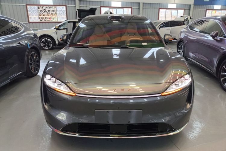 Used Hima Luxeed R7 2025 Extended-Range 331km Ultra Front