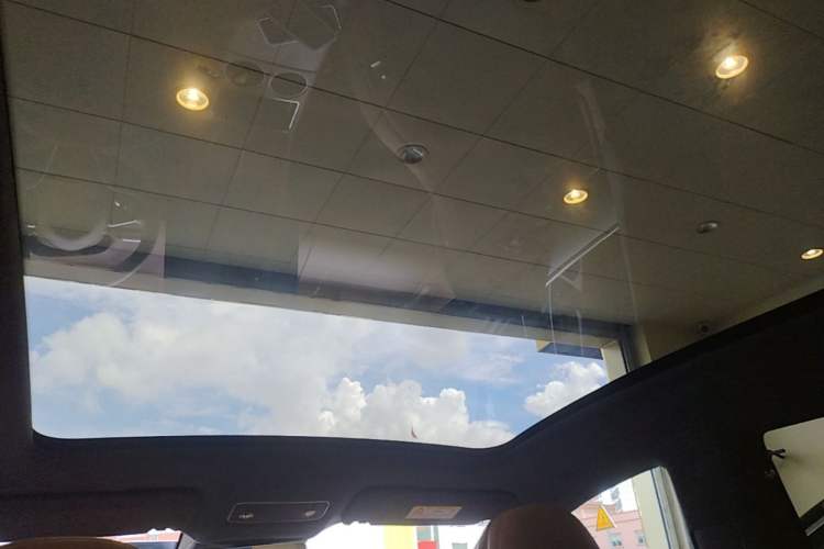 Used Hima Luxeed R7 2025 Extended-Range 331km Ultra Headliner