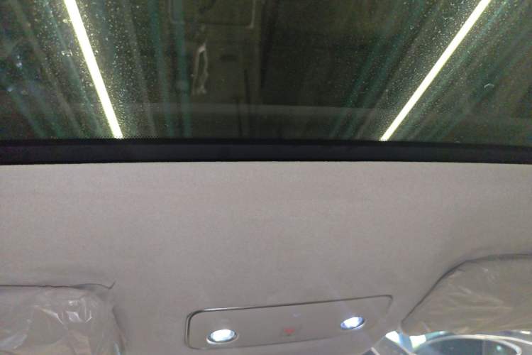 Used Hima Luxeed R7 2025 Range-Extended Version 251 km Max Headliner