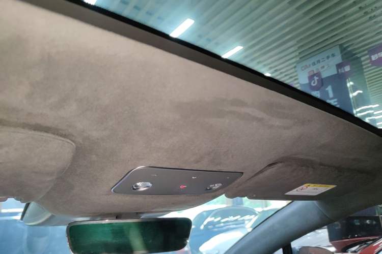 Used Hima Luxeed R7 2025 Range-Extended Version 251 km Max Headliner