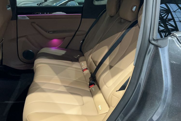 Used Hima Luxeed R7 2025 Extended-Range 331km Ultra Interior 1