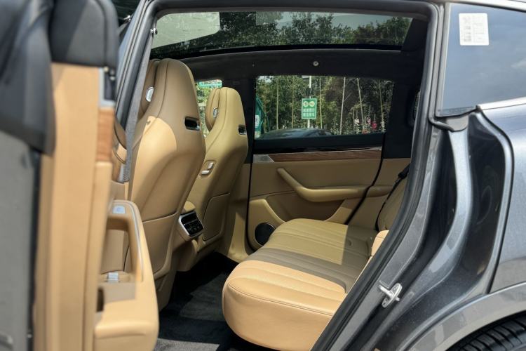 Used Hima Luxeed R7 2025 Extended-Range 331km Ultra Interior 3