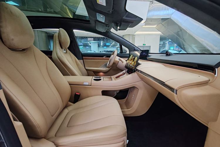 Used Hima Luxeed R7 2025 Extended-Range 331km Ultra Interior 4