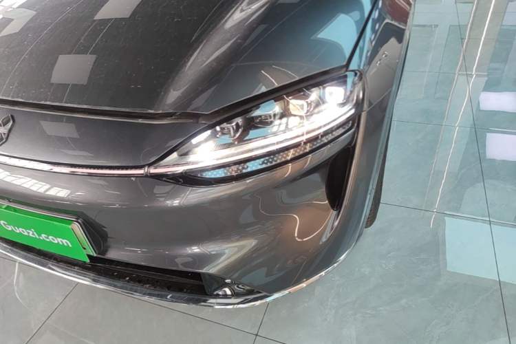 Used Hima Luxeed R7 2025 Extended-Range 331km Ultra Left Front Headlight