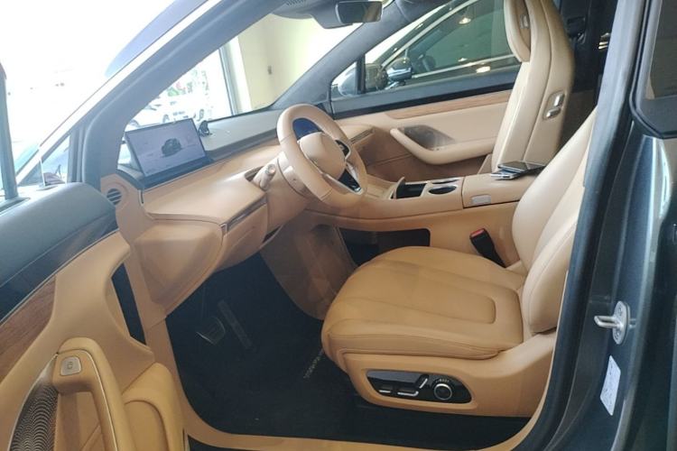 Used Hima Luxeed R7 2025 Extended-Range 331km Ultra Left Front Seat