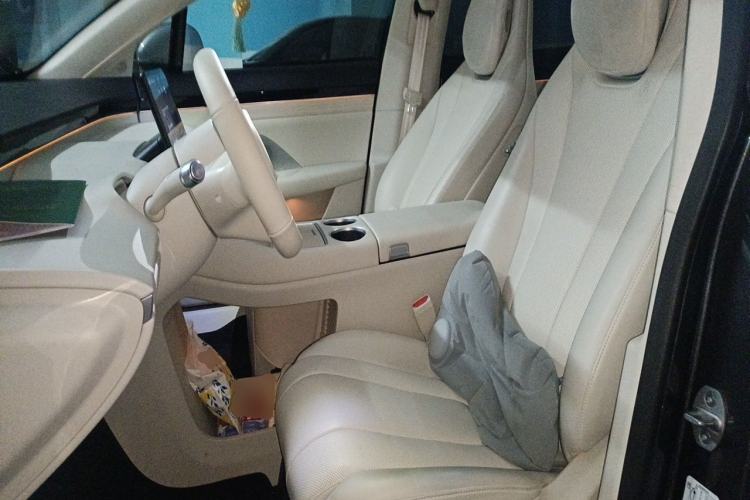 Used Hima Luxeed R7 2025 Range-Extended Version 251 km Max Left Front Seat