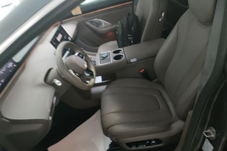 Used Hima Luxeed R7 2025 Range-Extended Version 251 km Max Left Front Seat